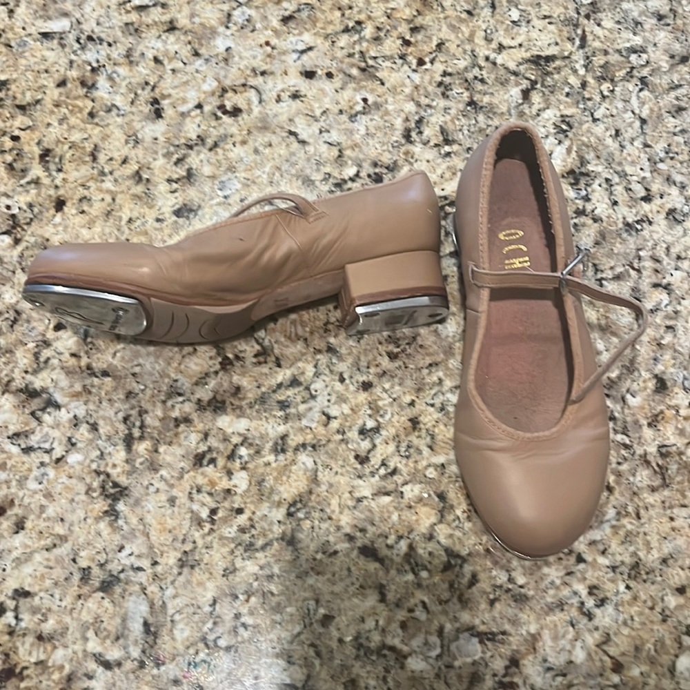 Tap shoes